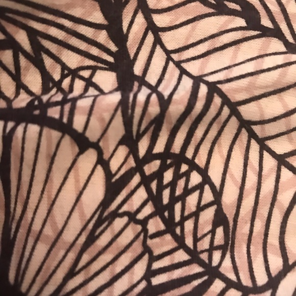 🛍Anthro Top; Embroidered Flowers - Picture 7 of 8